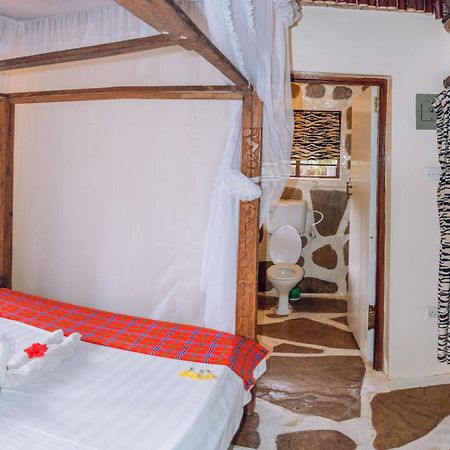 Kijani Cottages In Diani Diani Beach Extérieur photo