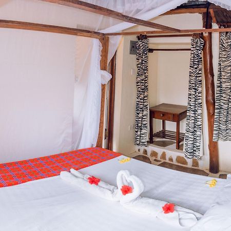 Kijani Cottages In Diani Diani Beach Extérieur photo