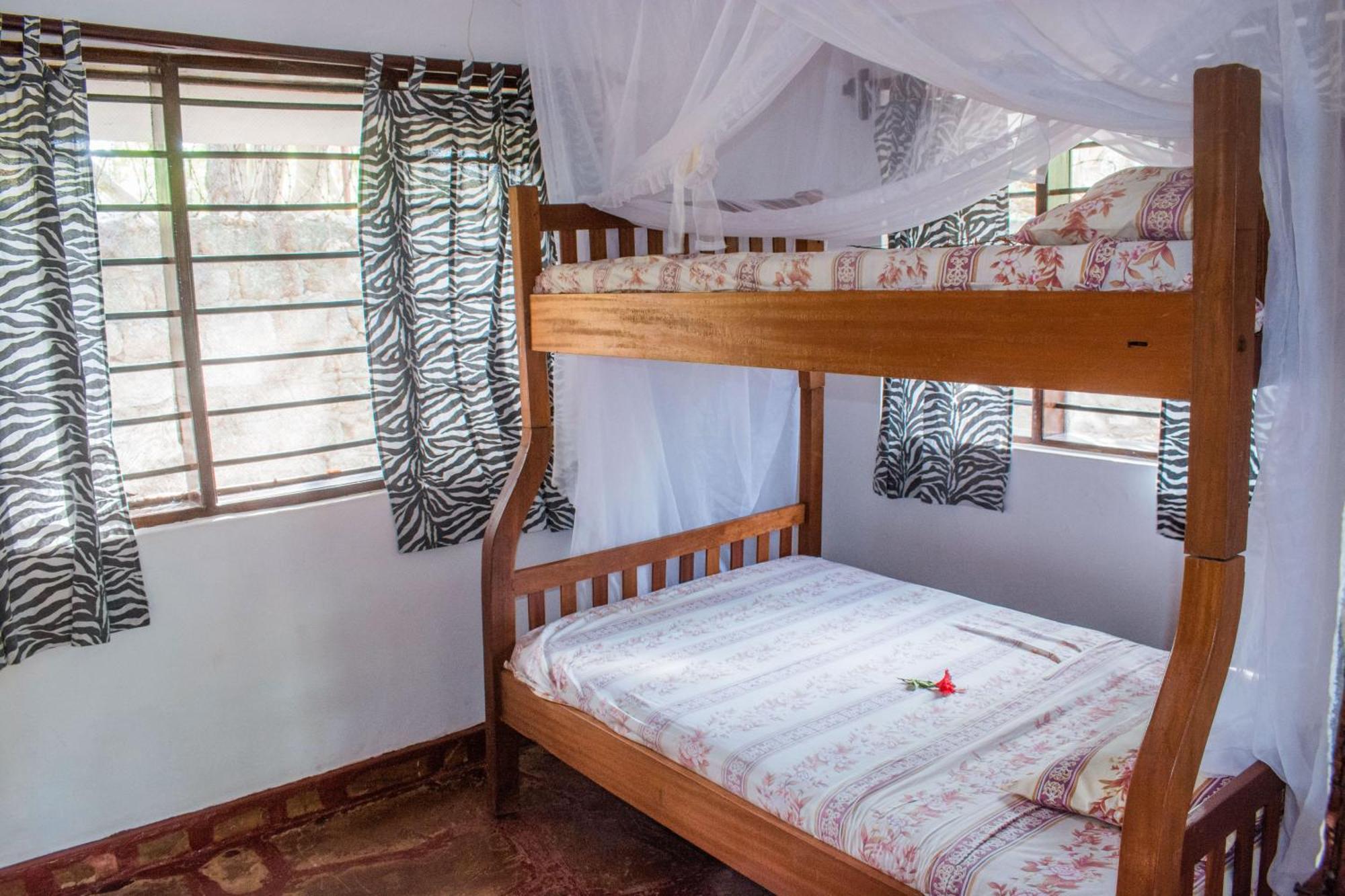 Kijani Cottages In Diani Diani Beach Extérieur photo