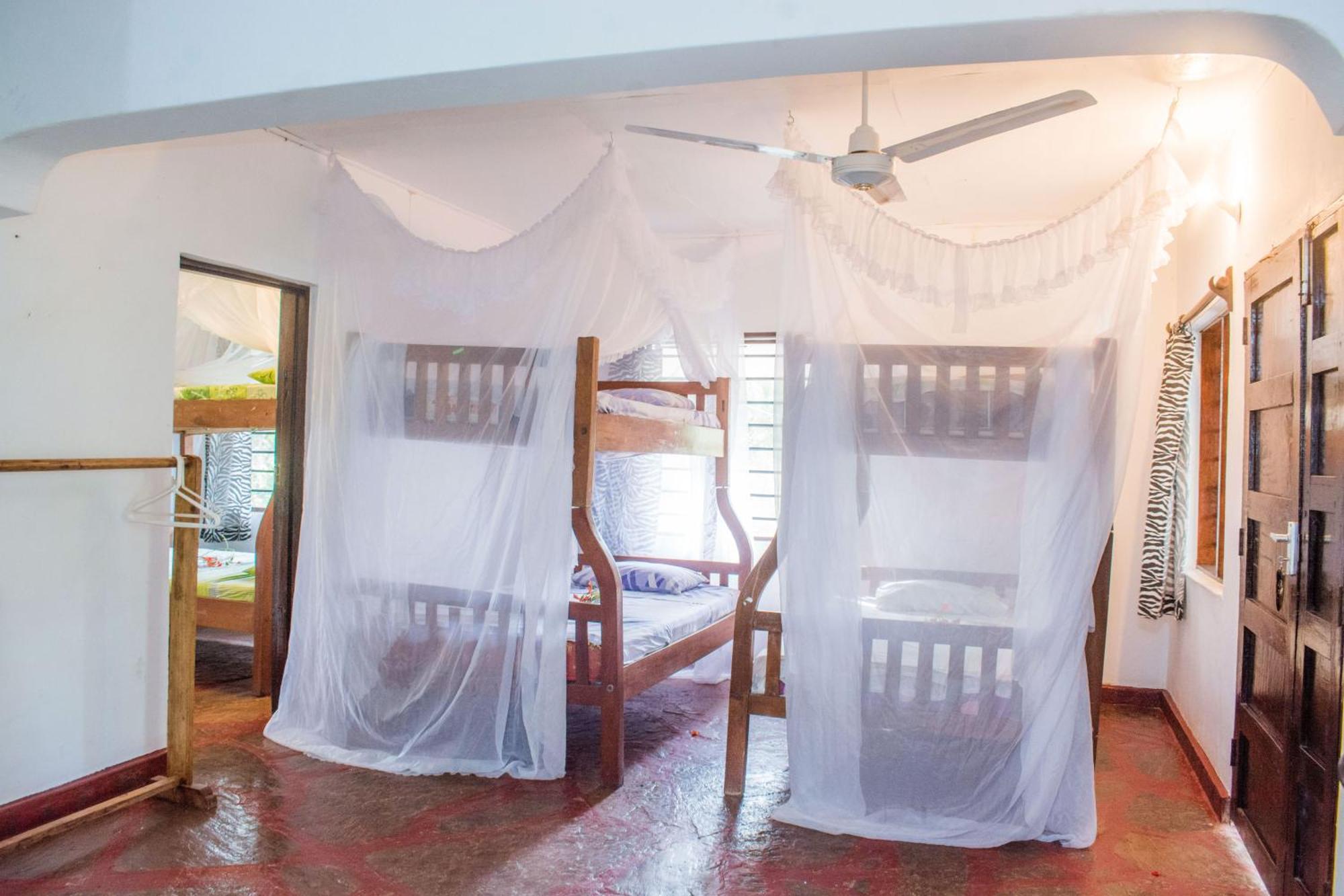 Kijani Cottages In Diani Diani Beach Extérieur photo