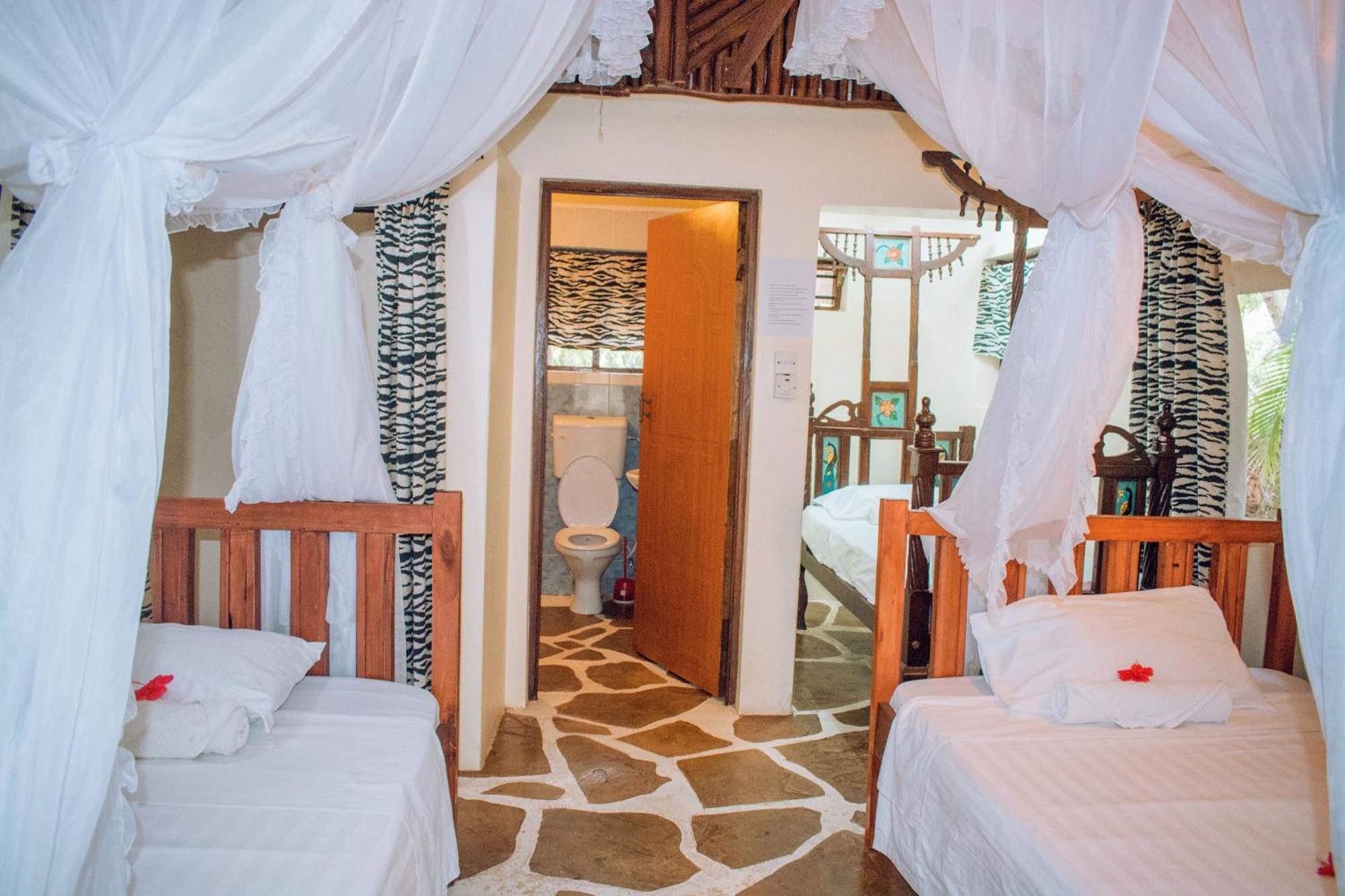 Kijani Cottages In Diani Diani Beach Extérieur photo