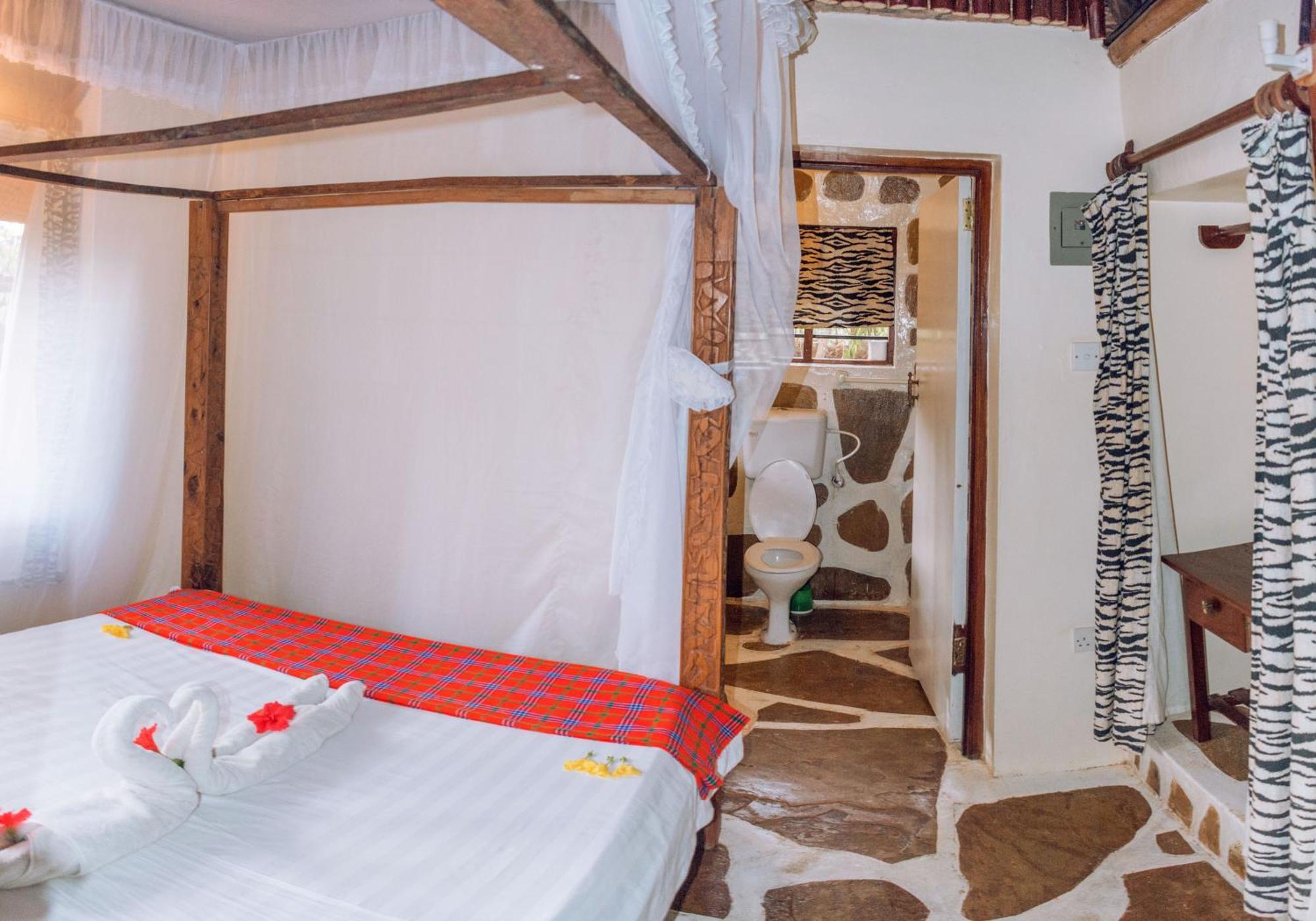 Kijani Cottages In Diani Diani Beach Extérieur photo